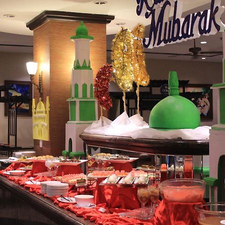 Le Grandeur Hotel Balikpapan Extérieur photo