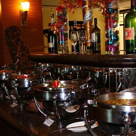 Le Grandeur Hotel Balikpapan Extérieur photo
