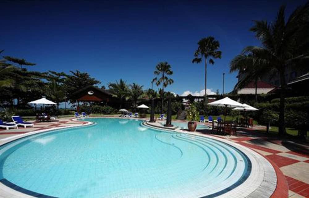 Le Grandeur Hotel Balikpapan Extérieur photo