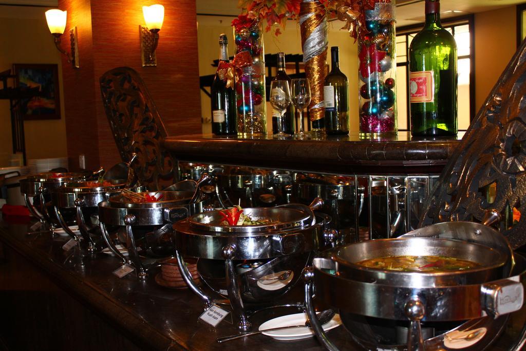 Le Grandeur Hotel Balikpapan Extérieur photo