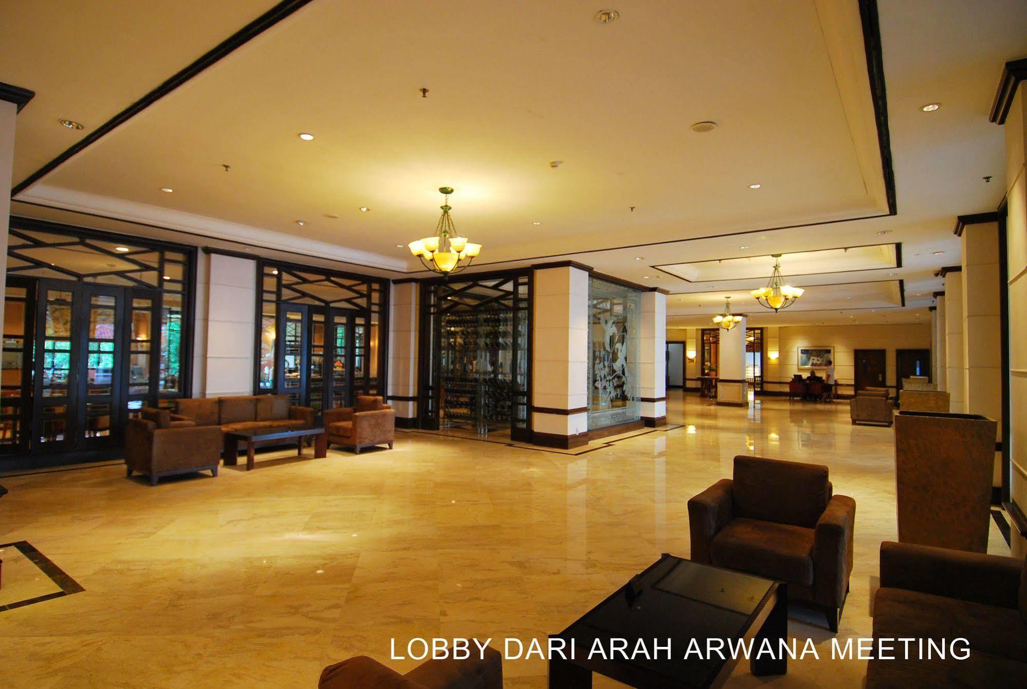 Le Grandeur Hotel Balikpapan Extérieur photo