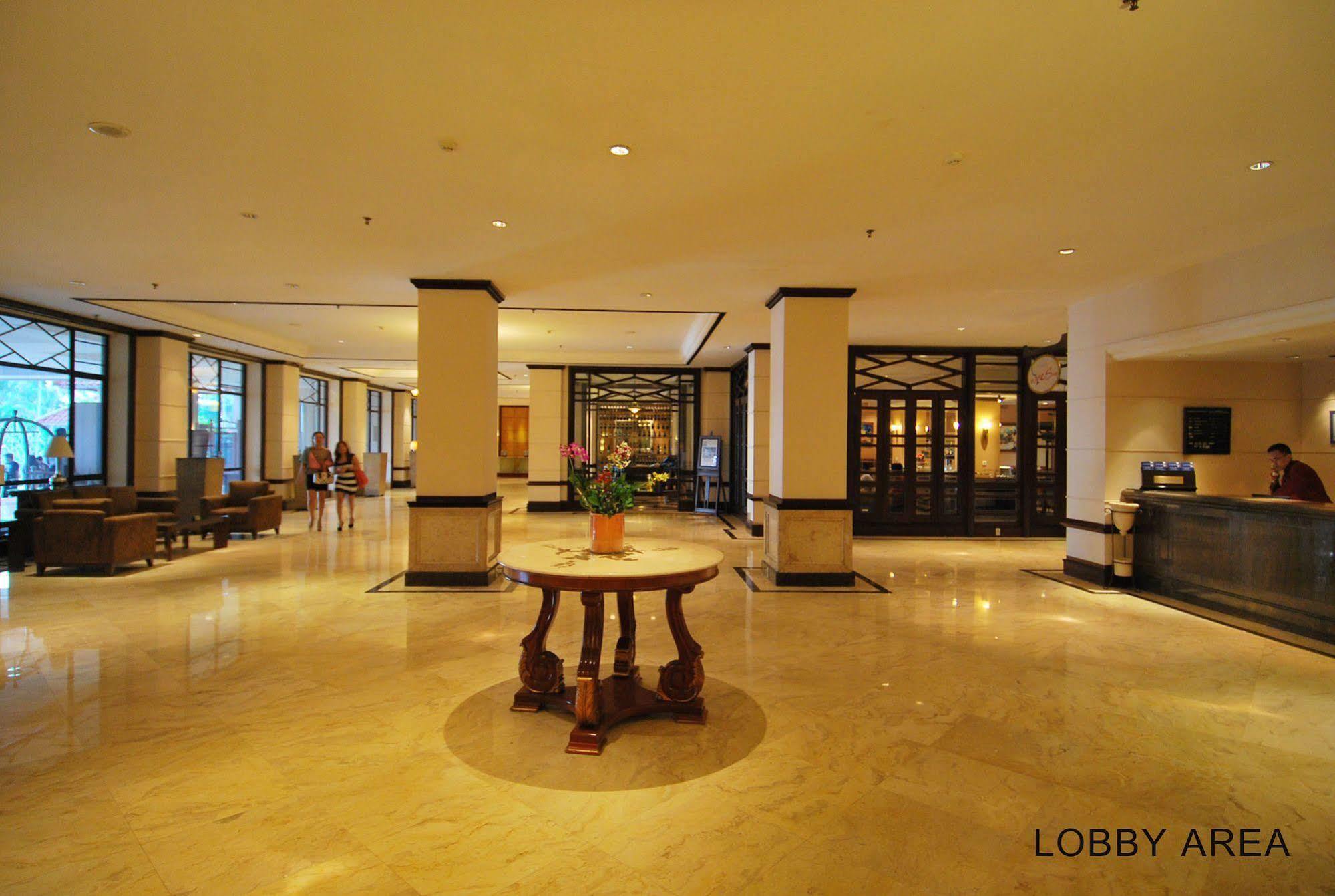 Le Grandeur Hotel Balikpapan Extérieur photo