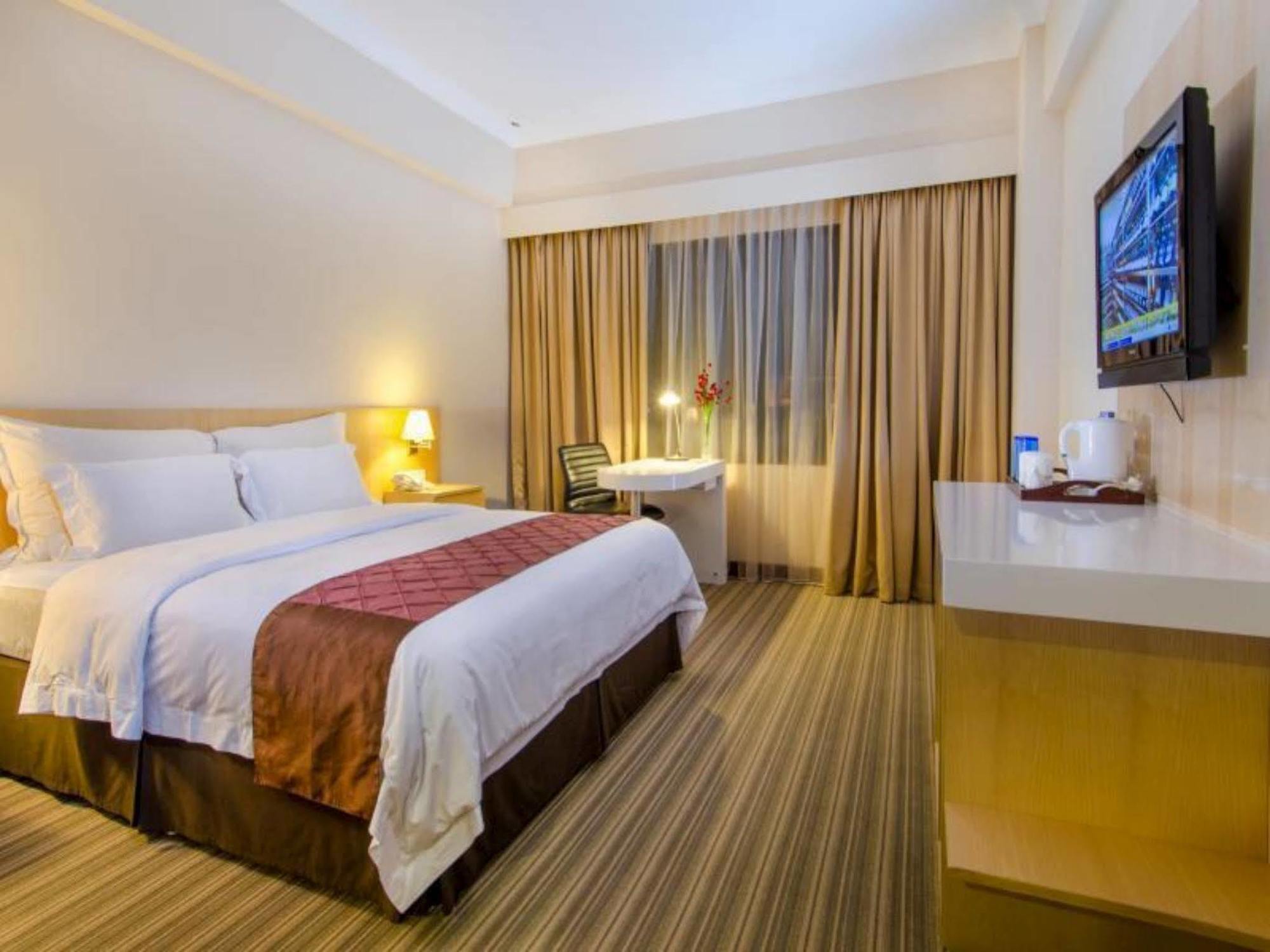 Le Grandeur Hotel Balikpapan Extérieur photo