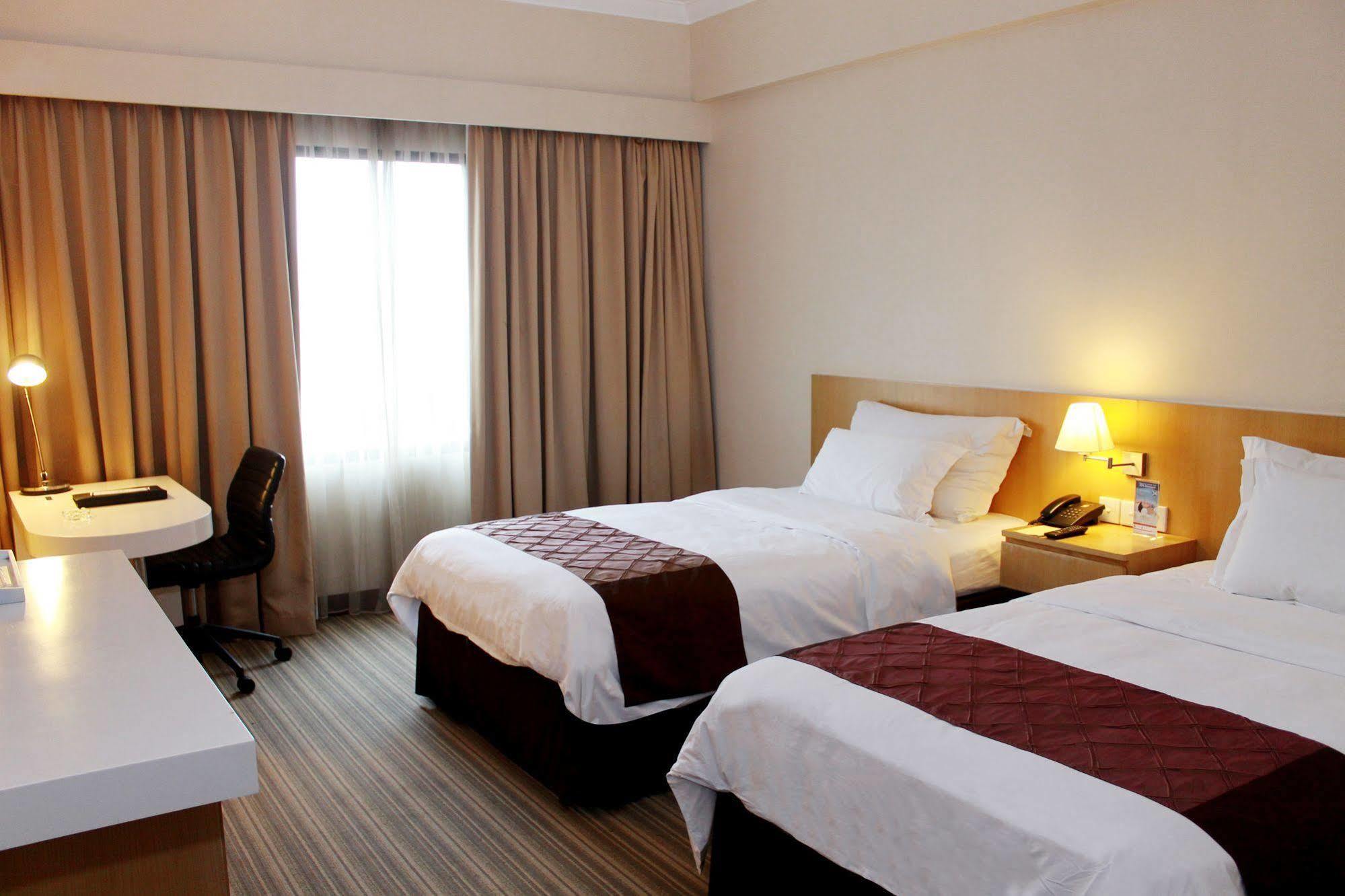 Le Grandeur Hotel Balikpapan Extérieur photo