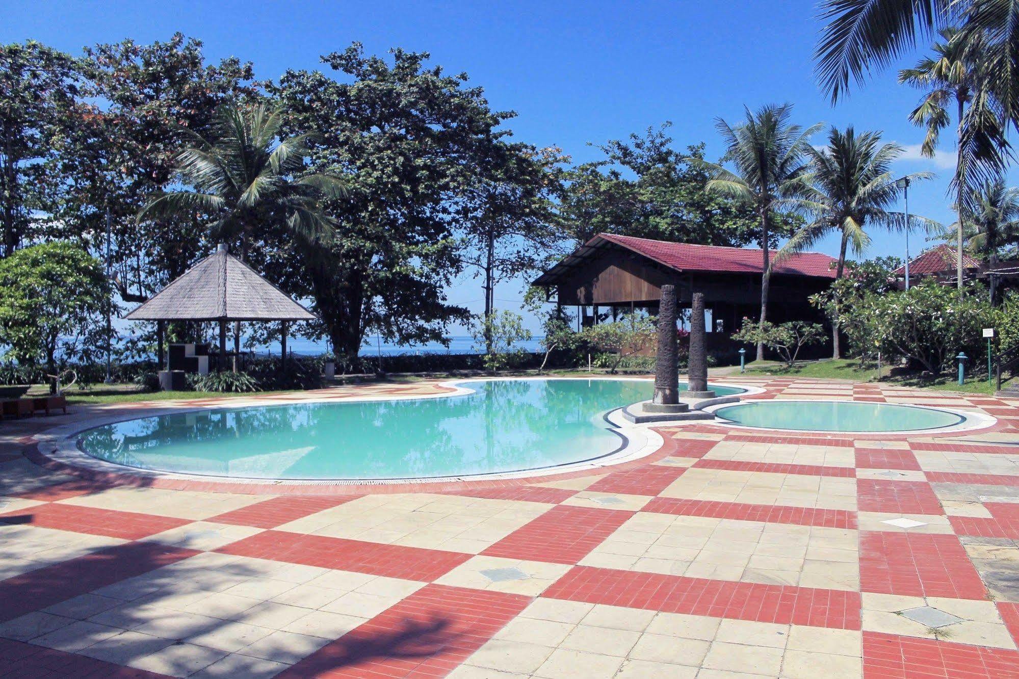 Le Grandeur Hotel Balikpapan Extérieur photo